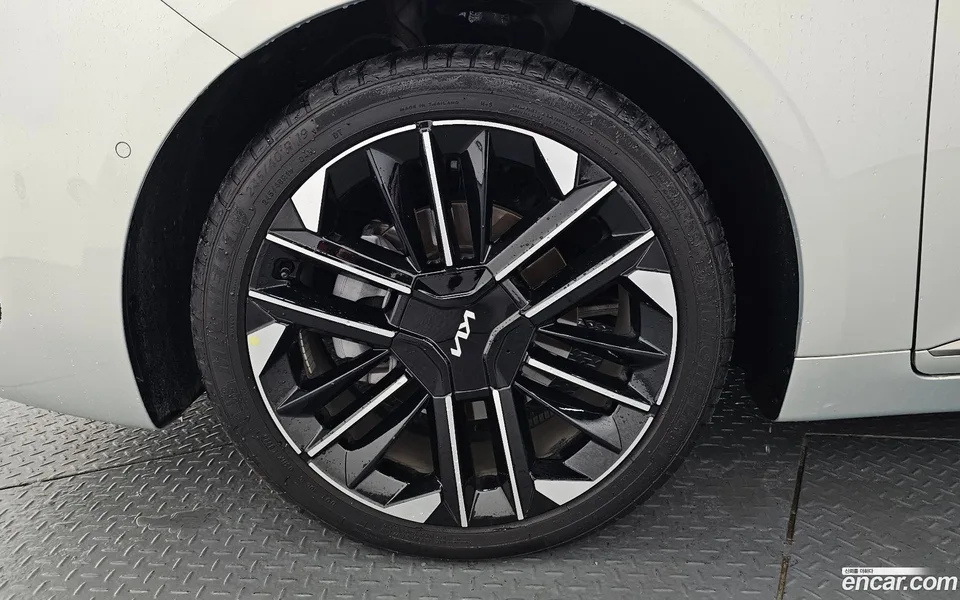 Kia K8 Hybrid 2025 — миниатюра 5
