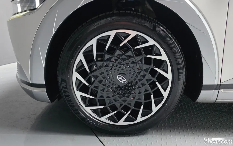 Hyundai Ioniq 5 2024 — миниатюра 2