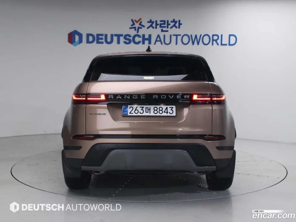 Land Rover Range Rover Evoque P250 S 2025 — миниатюра 4