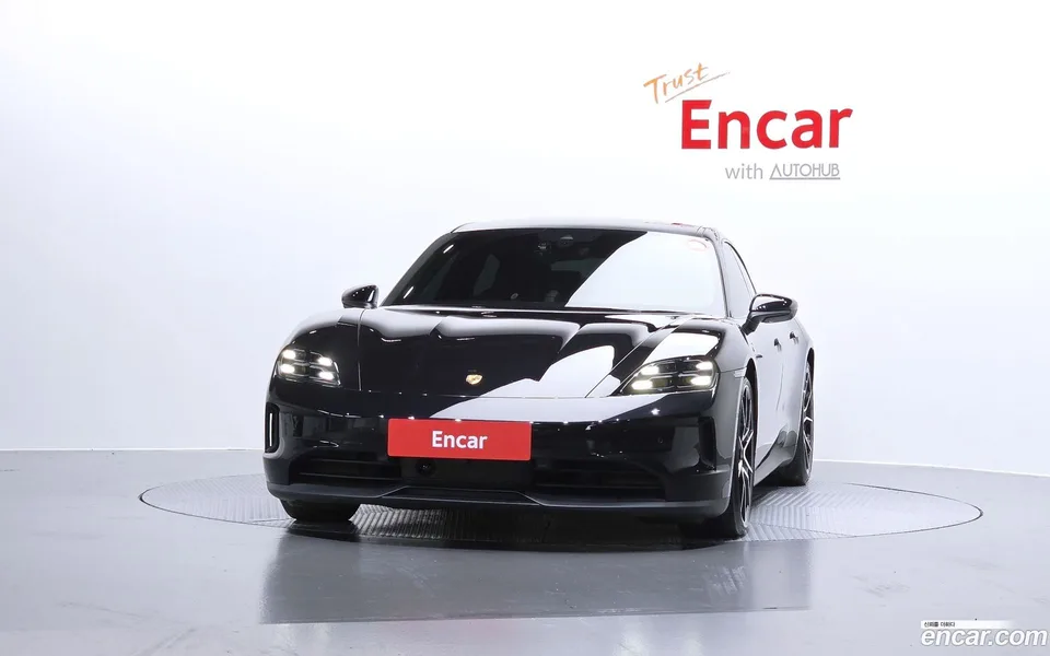 Porsche Taycan 2025 — миниатюра 3