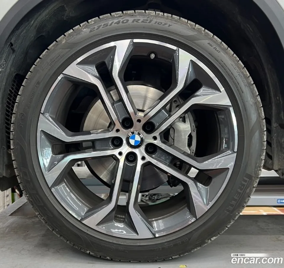 BMW X5 xDrive 40i xLine 2025 — миниатюра 2