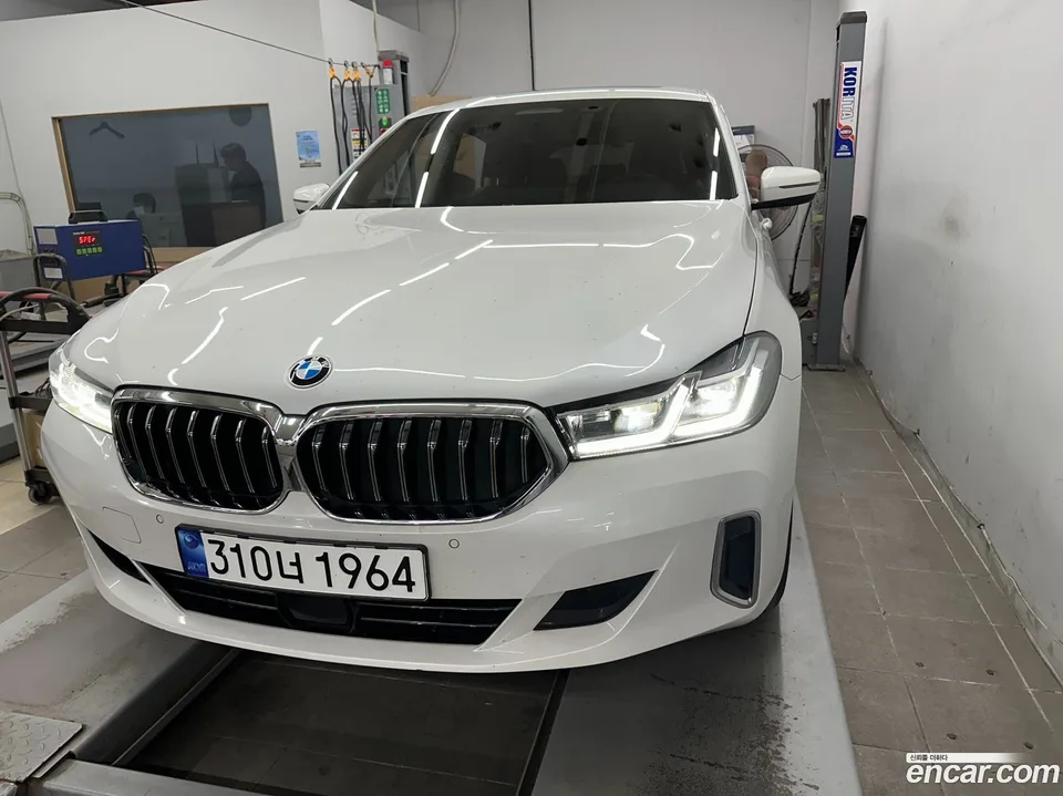 BMW 6 Series GT 630i xDrive 2023 — фото 1, купить с доставкой в Москву
