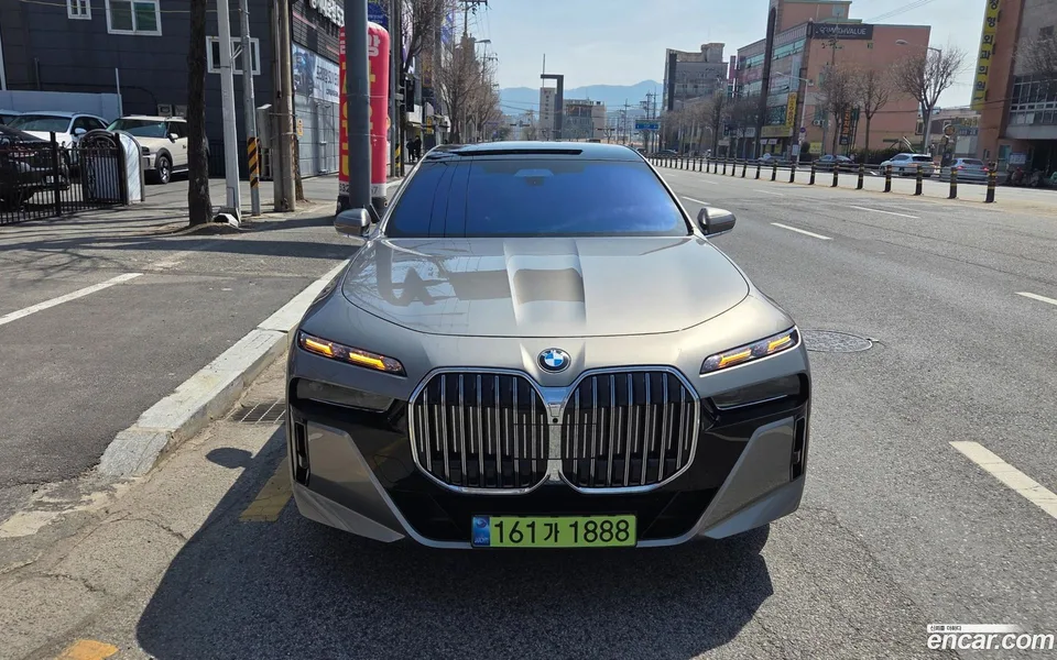 BMW 7 Series 740i xDrive M 2026 — миниатюра 2