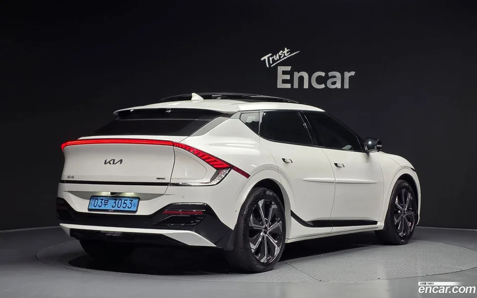 Kia EV6 4WD 2022 — миниатюра 3