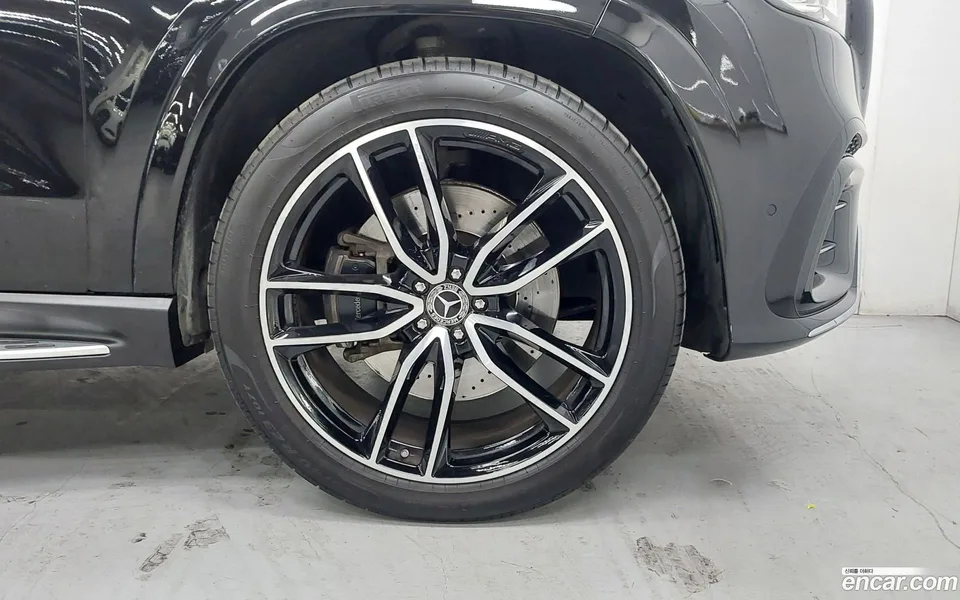 Mercedes-Benz GLS-Class GLS580 4MATIC 2023 — миниатюра 2