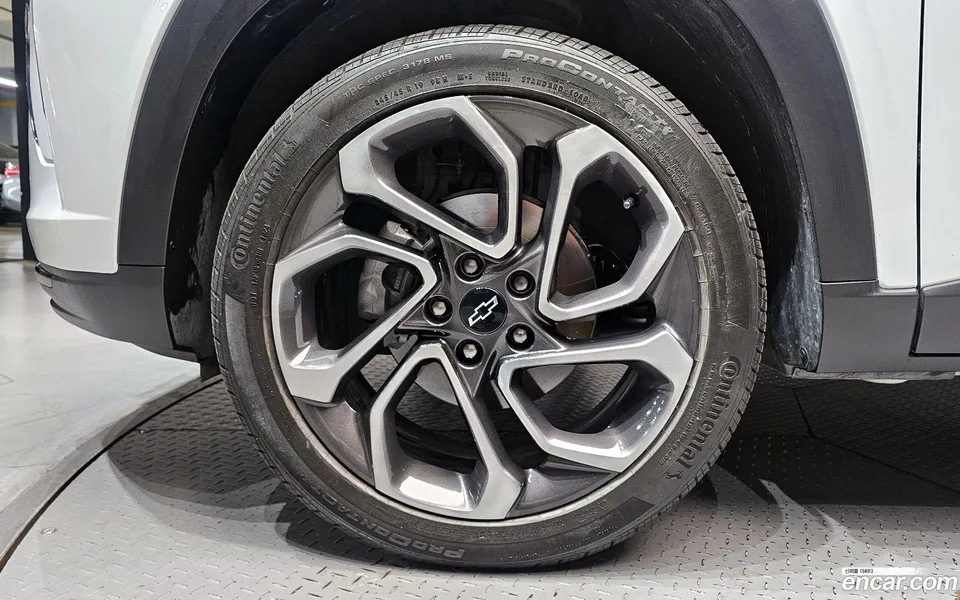 Chevrolet Trax Crossover 1.2 RS 2024 — миниатюра 5
