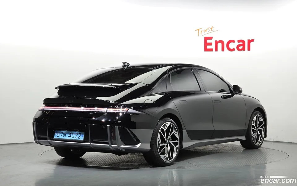 Hyundai Ioniq 6 AWD 2023 — миниатюра 2