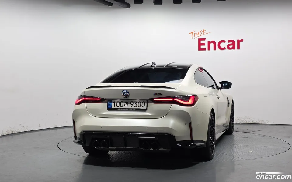 BMW M4 M4 M xDrive KITH 2022 — миниатюра 4