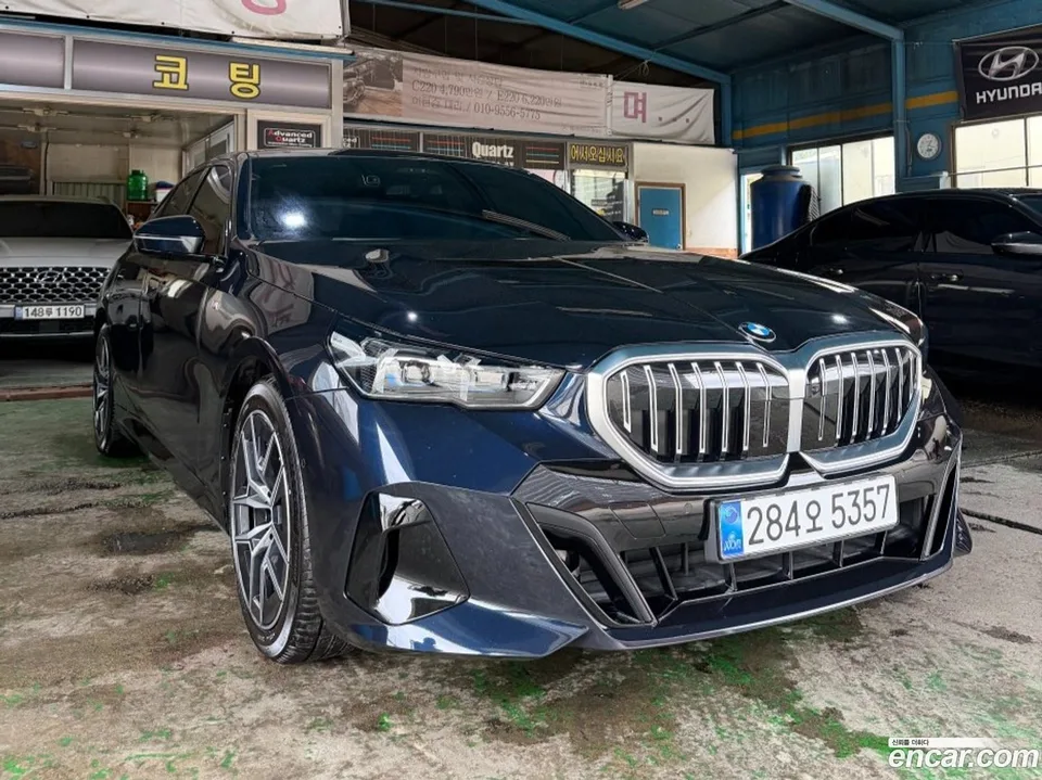 BMW 5 Series 523d M 2025 — миниатюра 4