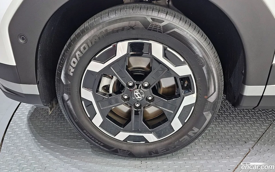Hyundai SantaFe 2.5T 2WD 2024 — миниатюра 2
