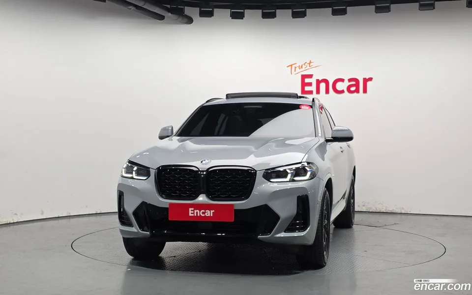 BMW X4 xDrive20i M 2022 — миниатюра 3