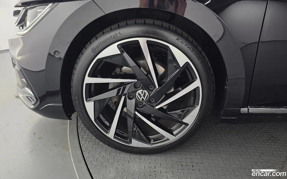 Volkswagen Arteon 2.0 TDI R-LINE 4 2022 — миниатюра 2