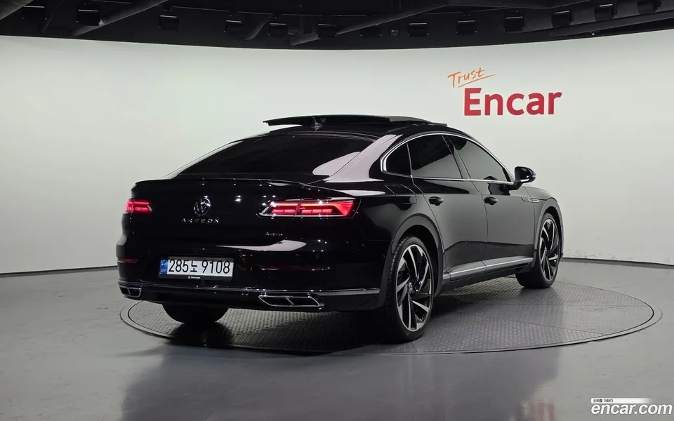 Volkswagen Arteon 2.0 TDI R-LINE 4 2022 — миниатюра 4
