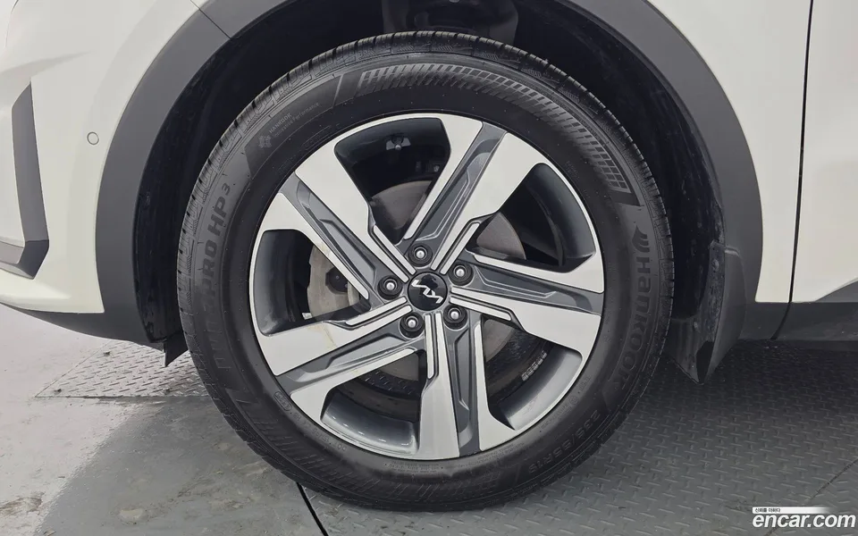 Kia Sorento HEV 1.6 2WD 2023 — миниатюра 2