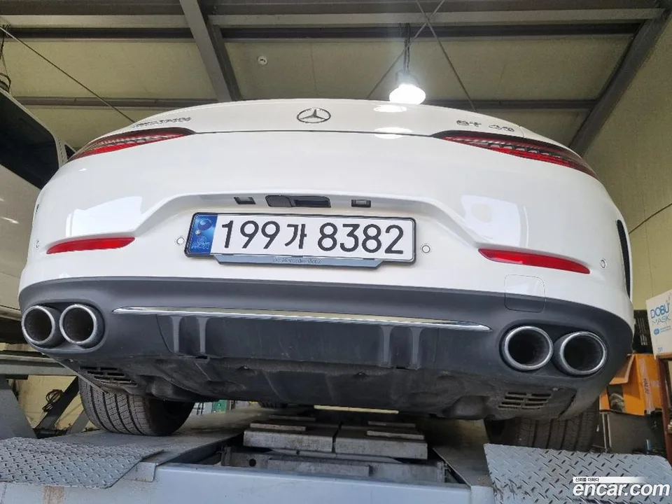 Mercedes-Benz AMG GT 4 43 4MATIC+ 2023 — миниатюра 2