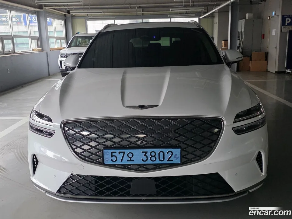 Genesis Electrified GV70 e-AWD 2022 — миниатюра 3