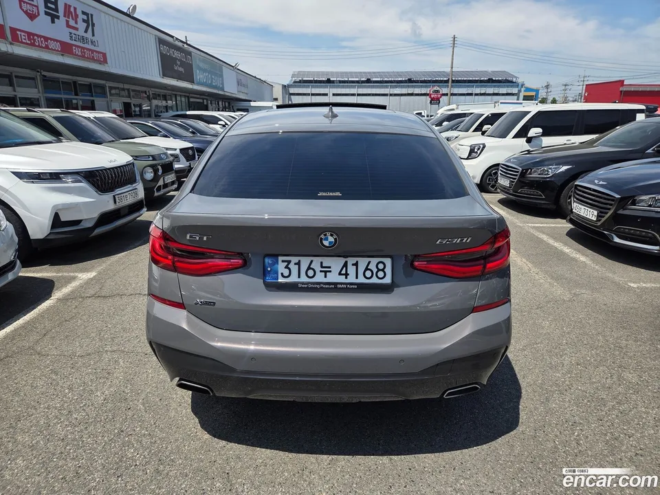 BMW 6 Series GT 630i xDrive M 2022 — миниатюра 3