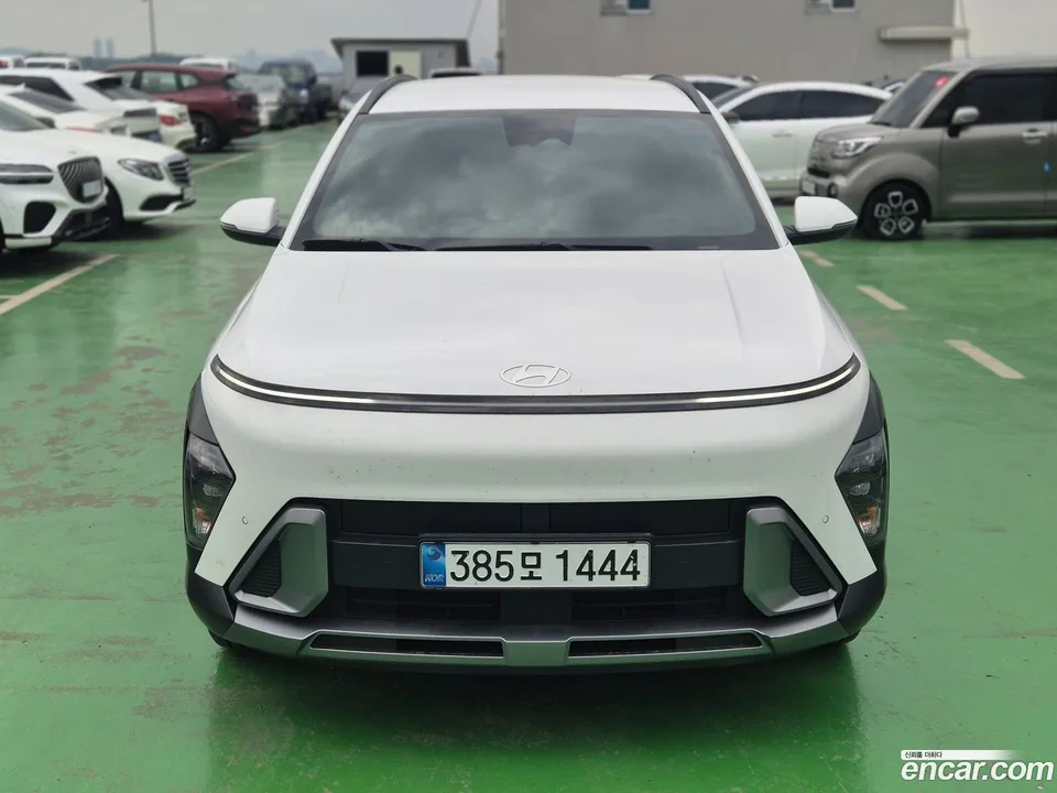 Hyundai Kona Hybrid 2025 — фото 1, купить с доставкой в Москву