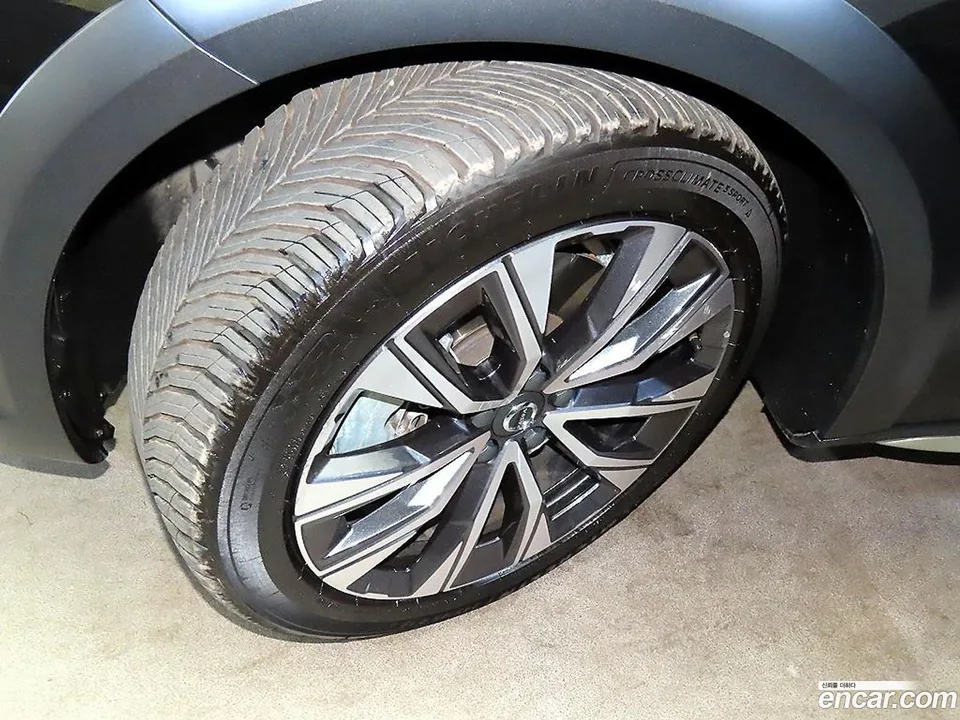 Volvo V90 Cross Country B5 AWD 2024 — миниатюра 2