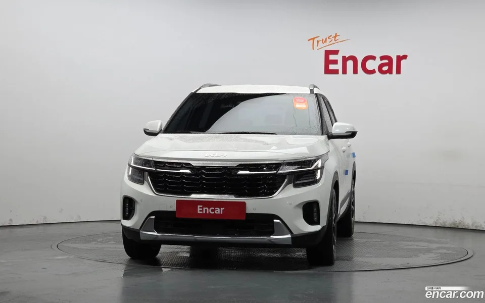 Kia Seltos 2.0 2WD 2023 — миниатюра 3