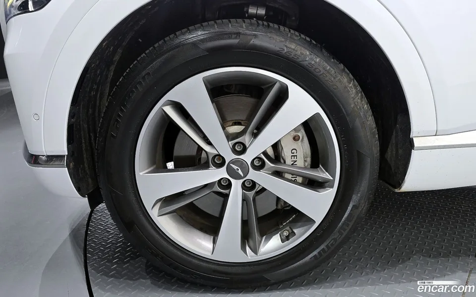 Genesis GV80 2.5T 2WD 2023 — миниатюра 2