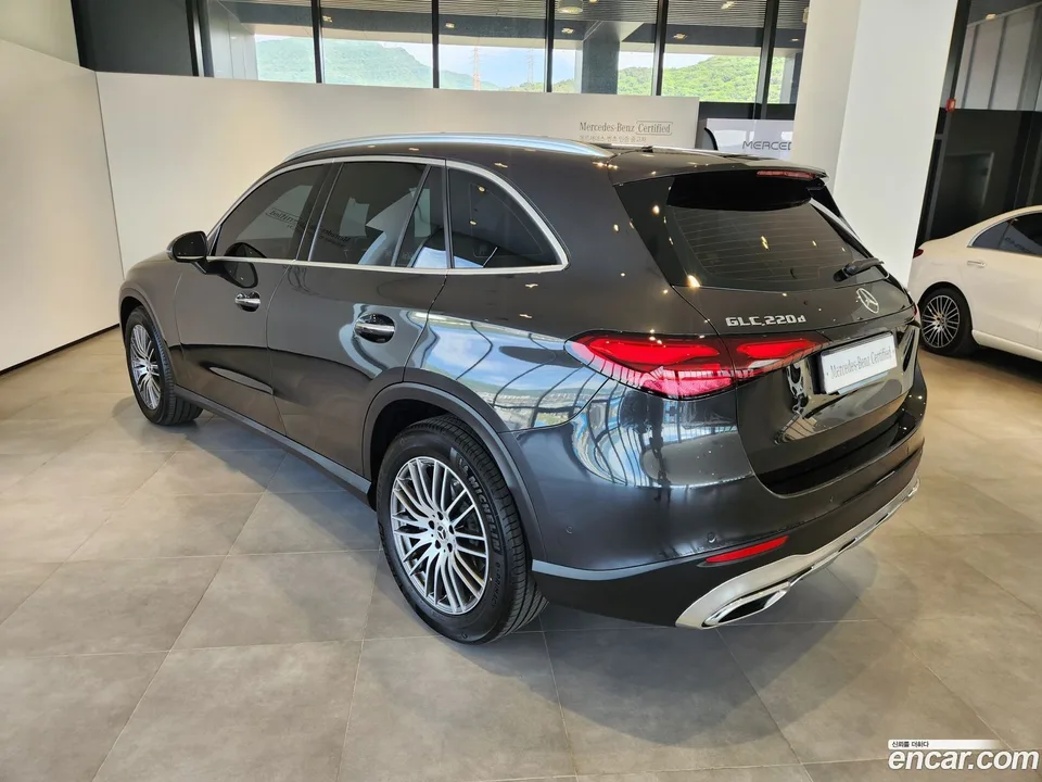 Mercedes-Benz GLC-Class GLC220 d 4MATIC 2025 — миниатюра 3