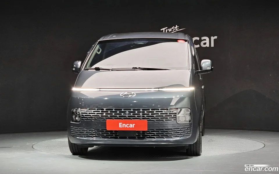 Hyundai Staria 5 2022 — миниатюра 3