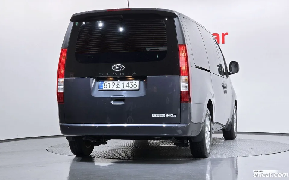 Hyundai Staria 5 2023 — миниатюра 4