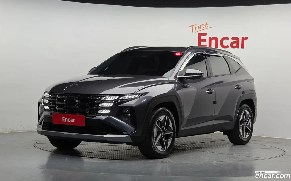 Hyundai Tucson NX4 1.6 2WD 2024 — фото 1, купить с доставкой в Москву