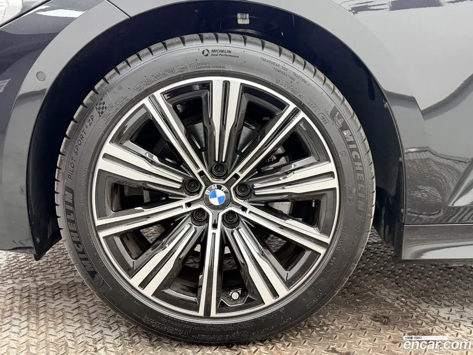 BMW 3 Series 320i 2025 — миниатюра 2