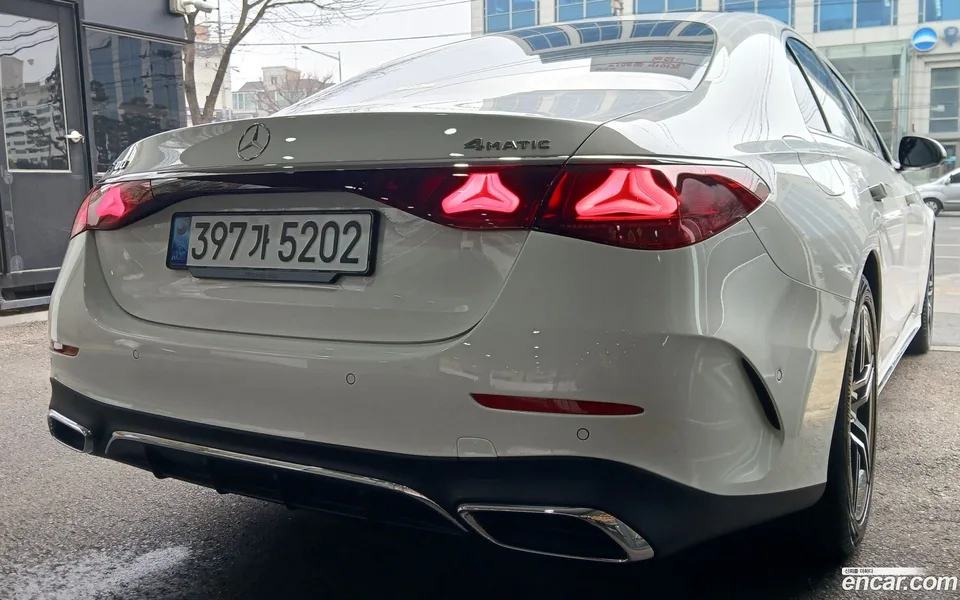 Mercedes-Benz E-Class E300 4MATIC AMG Line 2026 — миниатюра 4