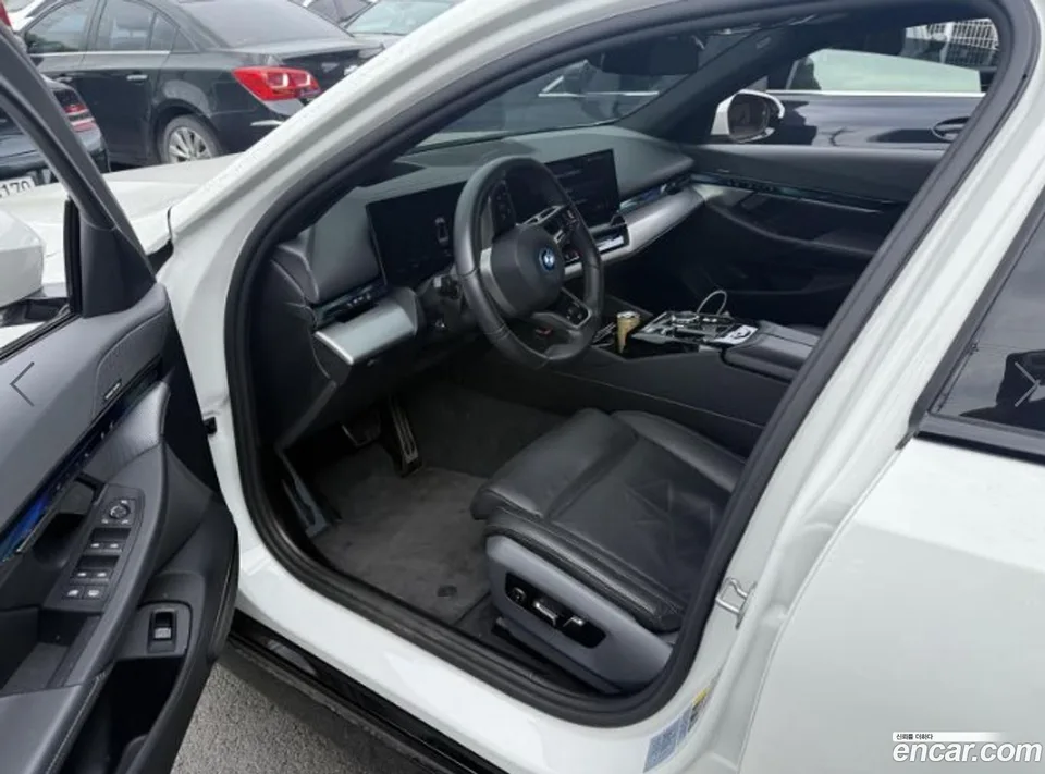 BMW i5 xDrive 40 M 2024 — миниатюра 3