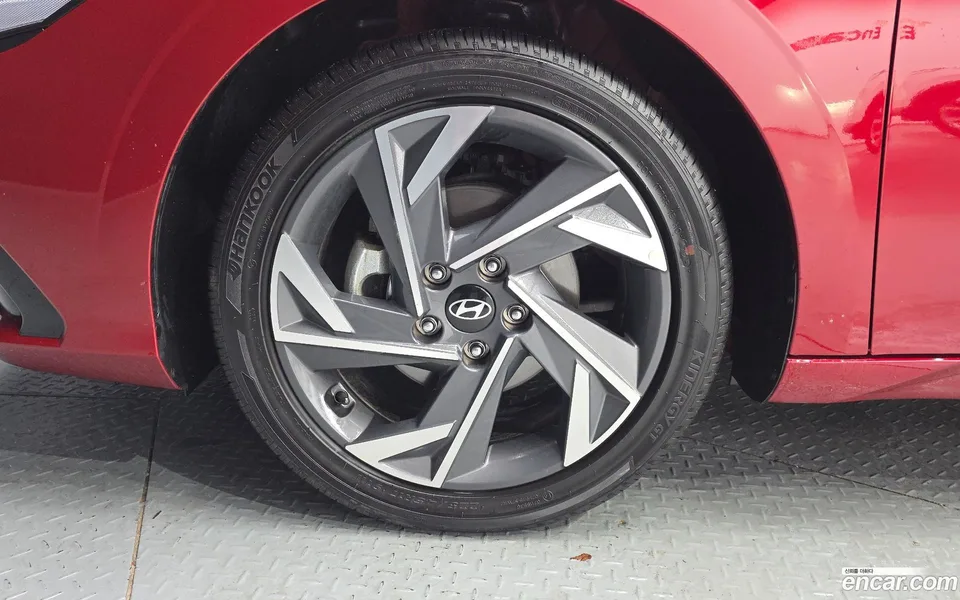 Hyundai Avante CN7 Hybrid 2025 — миниатюра 2