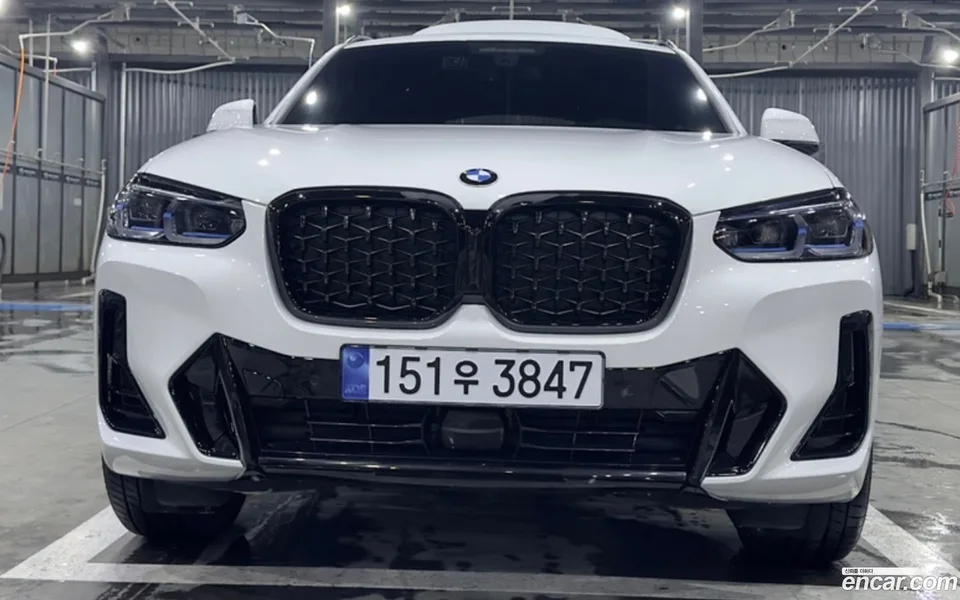 BMW X4 xDrive20i M 2022 — миниатюра 3