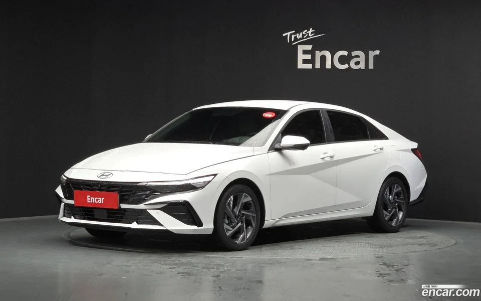 Hyundai Avante CN7 1.6 2023 — фото 1, купить с доставкой в Москву