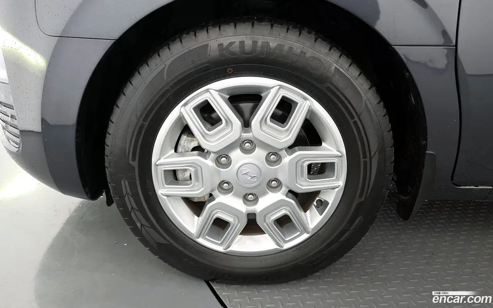 Hyundai Staria 5 2023 — миниатюра 5