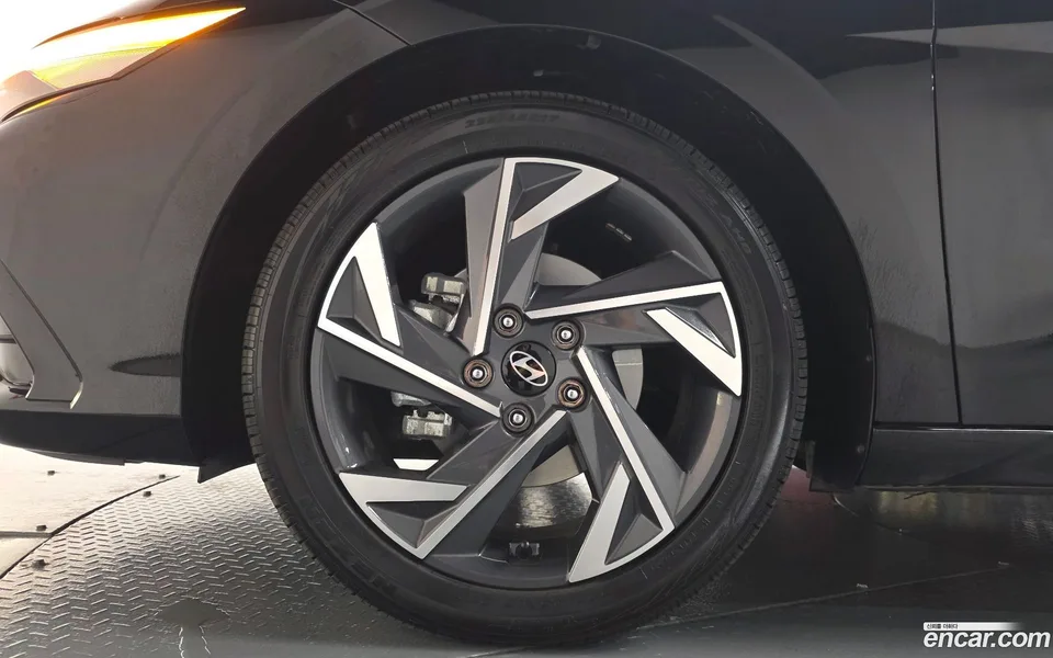 Hyundai Avante CN7 1.6 2025 — миниатюра 5