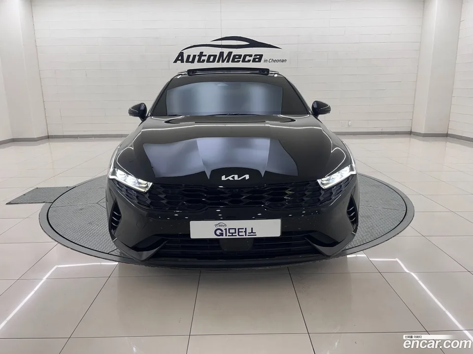 Kia K5 Hybrid 2022 — фото 1, купить с доставкой в Москву