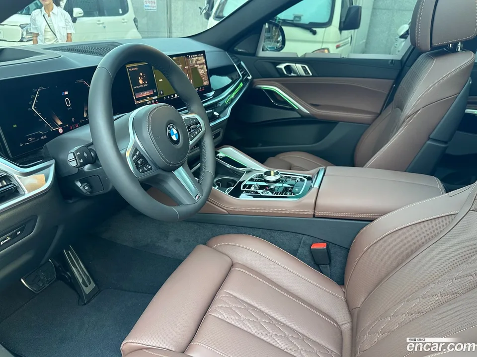 BMW X6 xDrive40i M 2025 — миниатюра 2