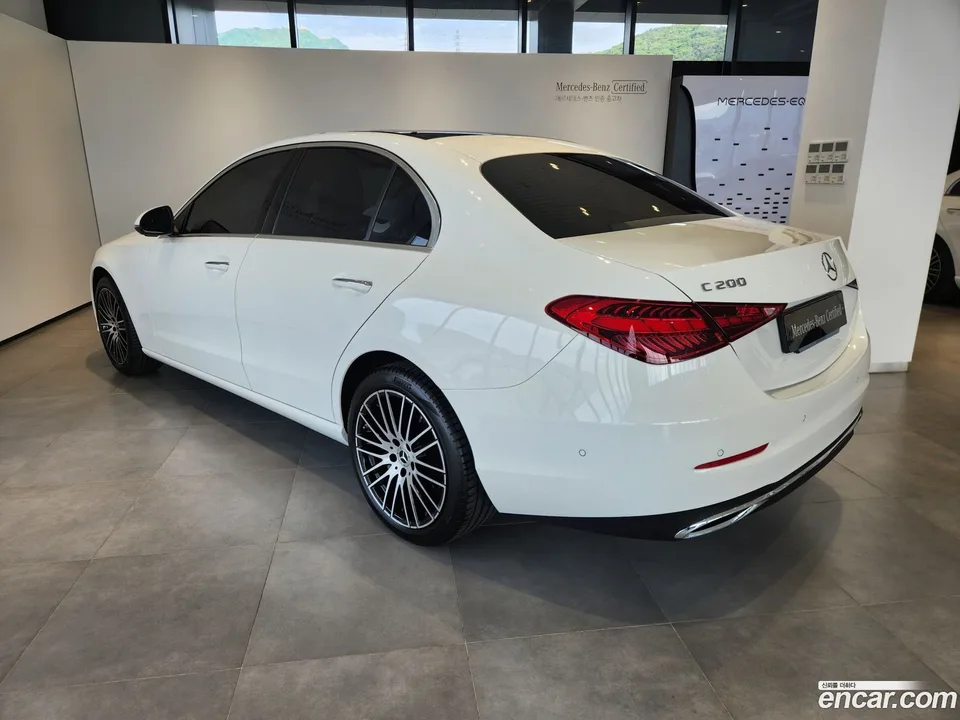 Mercedes-Benz C-Class C200 2025 — миниатюра 3