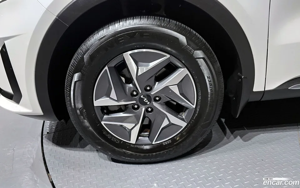 Kia Sorento HEV 1.6 2WD 2022 — миниатюра 5