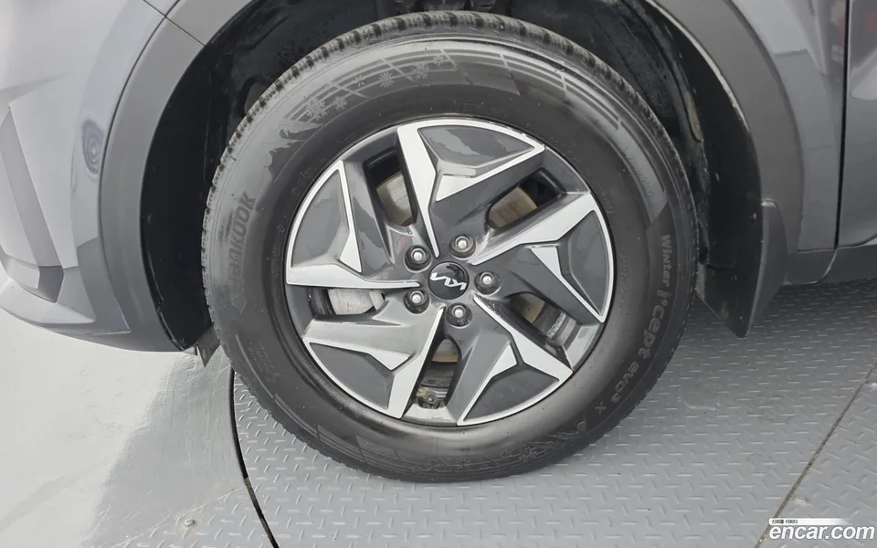 Kia Sorento HEV 1.6 4WD 2023 — миниатюра 5