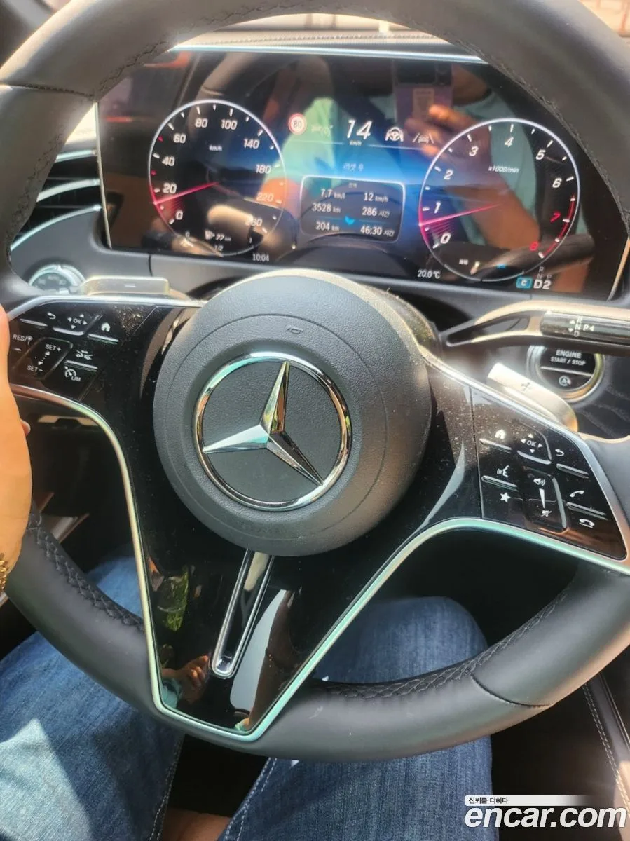 Mercedes-Benz E-Class E200 2025 — миниатюра 4