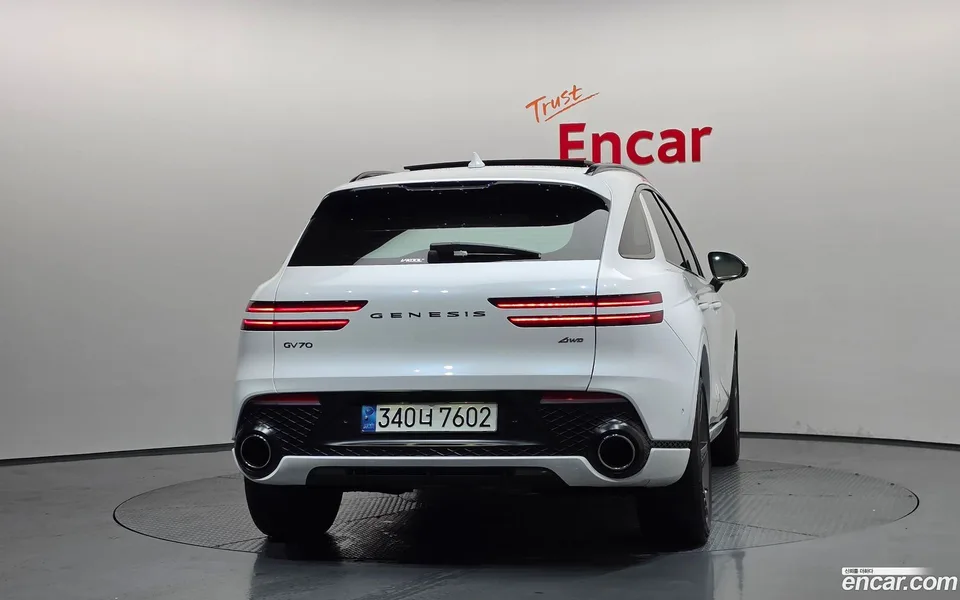 Genesis GV70 2.5T AWD 2023 — миниатюра 4