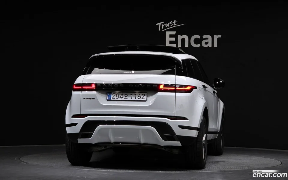 Land Rover Range Rover Evoque P250 SE 2025 — миниатюра 4