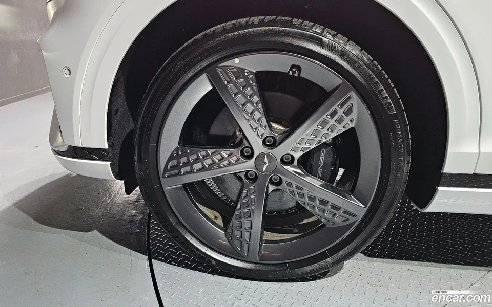 Genesis GV70 2.5T AWD 2022 — миниатюра 2