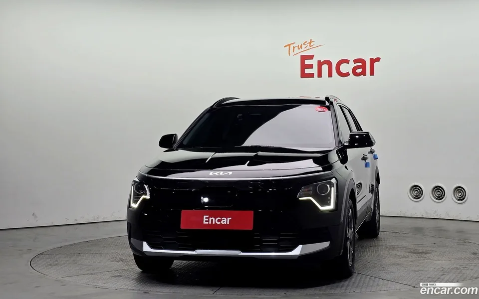 Kia Niro EV 2023 — миниатюра 3