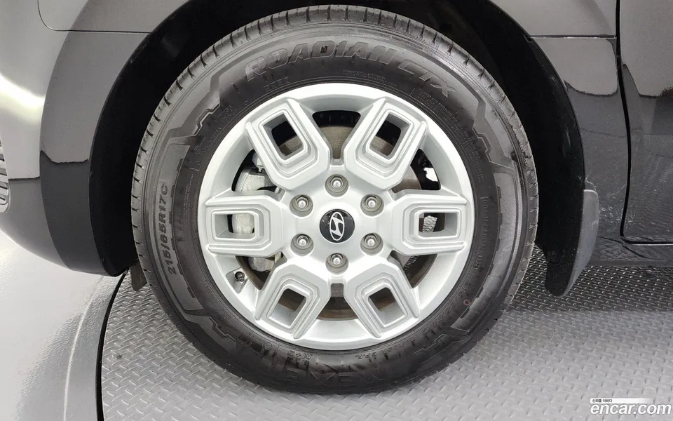 Hyundai Staria L3.5 5 2025 — миниатюра 2