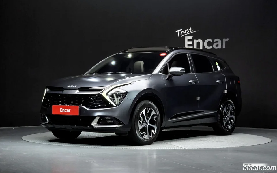 Kia Sportage Hybrid 2WD 2022 — фото 1, купить с доставкой в Москву