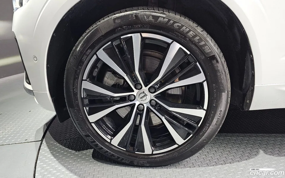Volvo XC60 B6 2024 — миниатюра 2